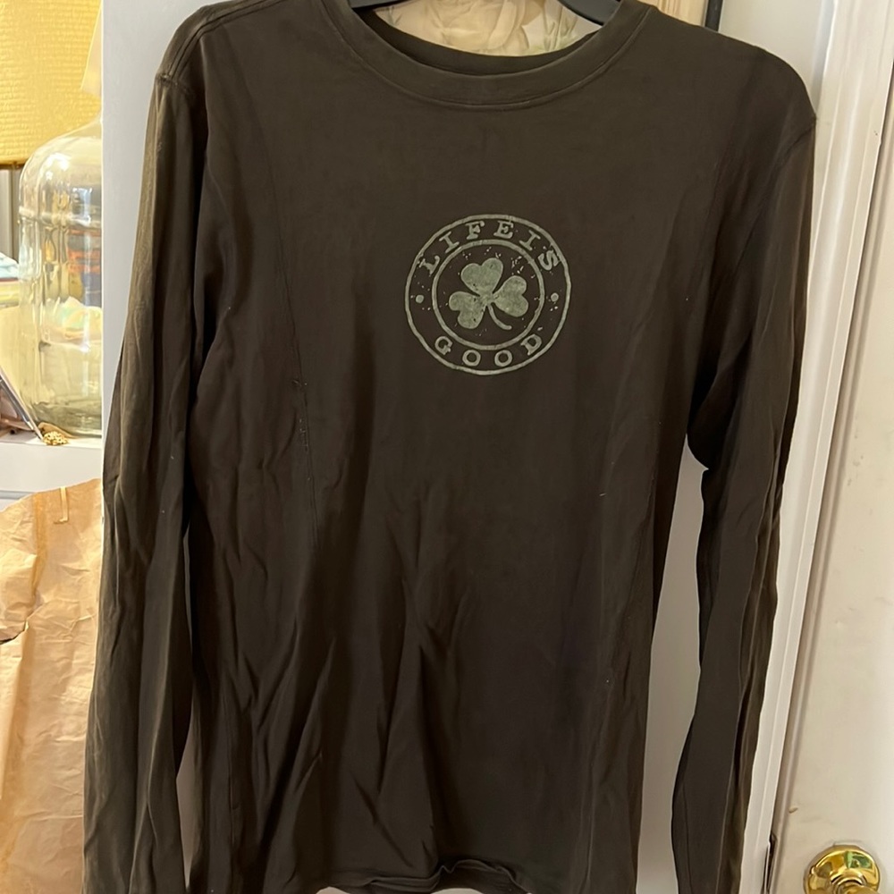 Life is Good Size Small Saint Patrick’s Day Clover shirt